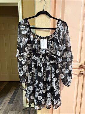 Trixxi Black and White Floral Off-Shoulder Mini Dress